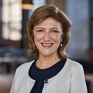 photo of gabrielle hewitson